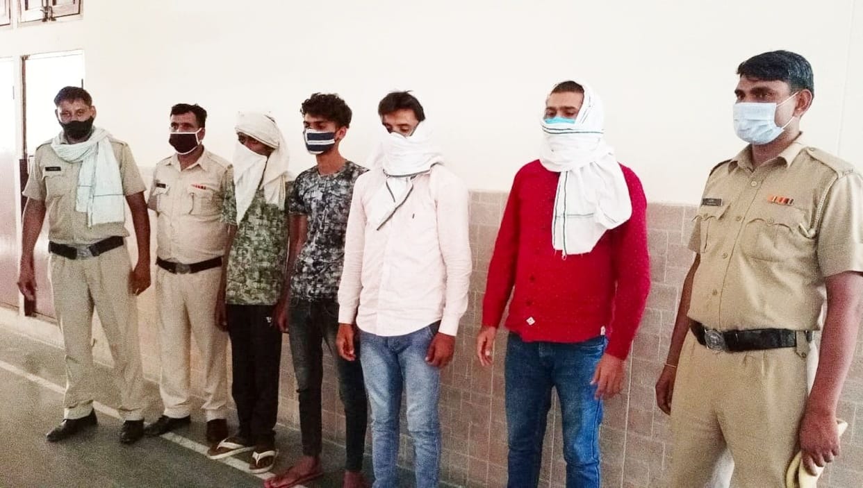 Court sent four accused to judicial custody for demanding extortion