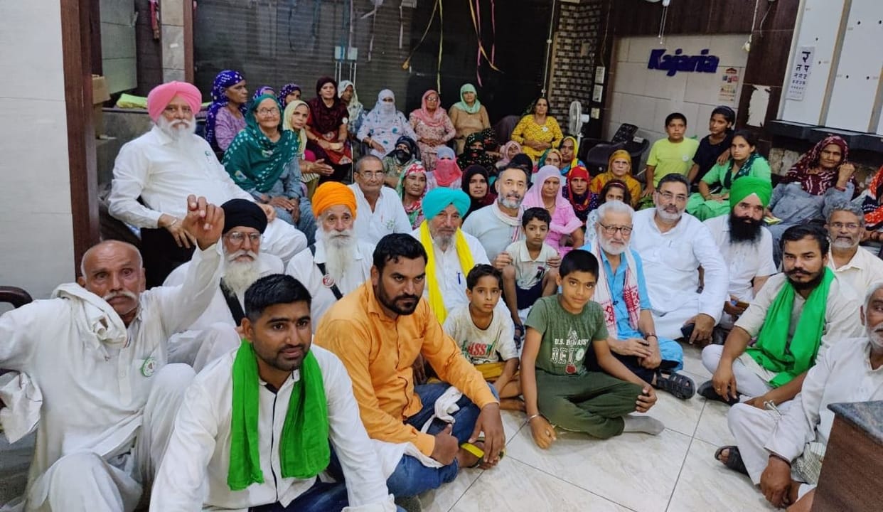 Alleged harassment of those who helped in the farmers' movement, warning to block NH 44