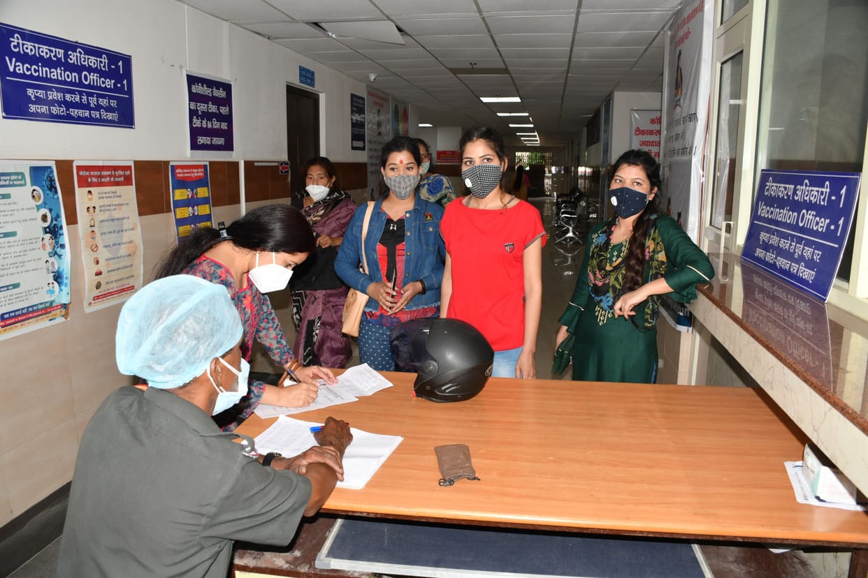 Vaccination is gaining momentum in the state, Dehradun is at number three