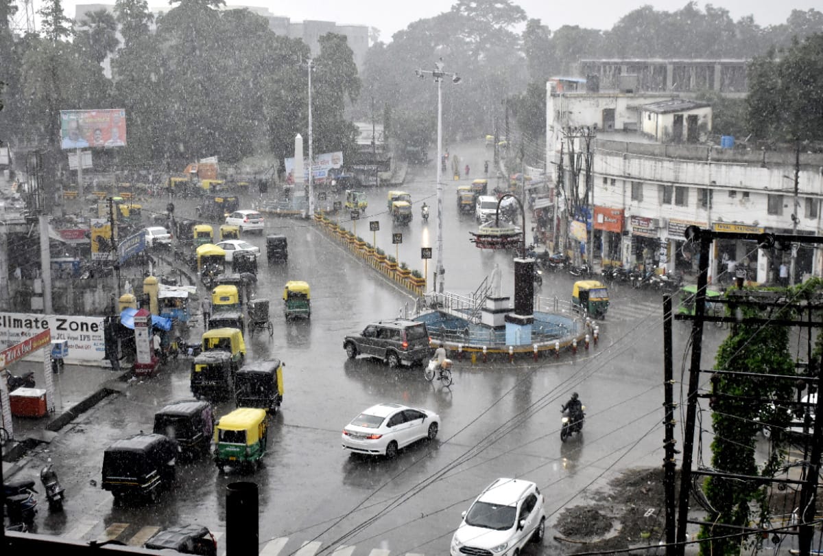 heavy rain in Gorakhpur Weather Updates