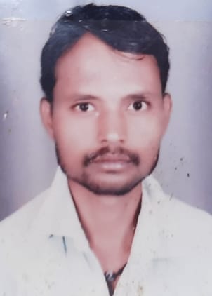 The body of the young man was found hanging from the noose, his feet were on the ground