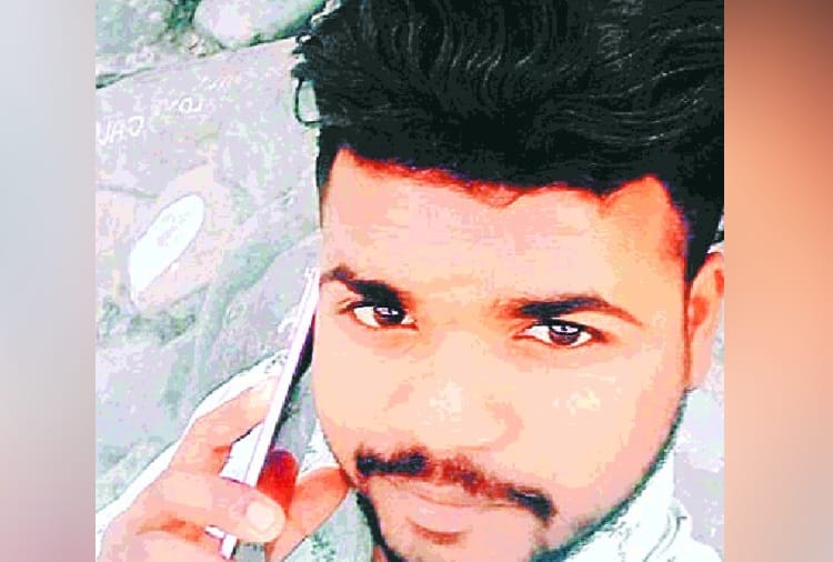 20 year old youth sets himself on fire in Karnal of Haryana