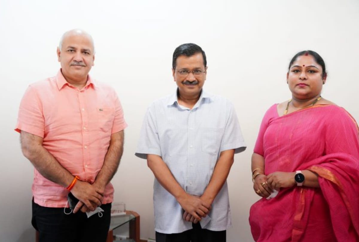 Delhi sports university first vice chancellor will be karnam malleswari