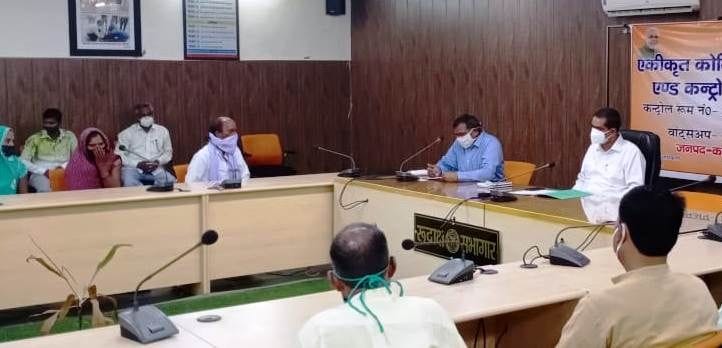 CMO kasganj,vaccination kasganj,DM chandra prakash,kasganj collectrate