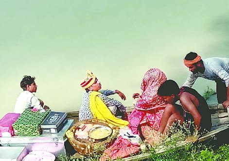 Kheri: If the boat is found, then the bride can leave for her in-laws' house