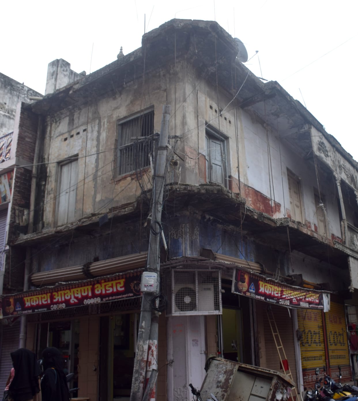 The dilapidated buildings of the city are feasting on accidents