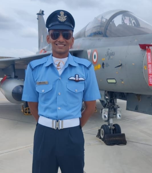 Achievement: Pulkit Beniwal of Raipur Rani became a flying officer, the atmosphere of happiness in the family and the area, childhood dream fulfilled
