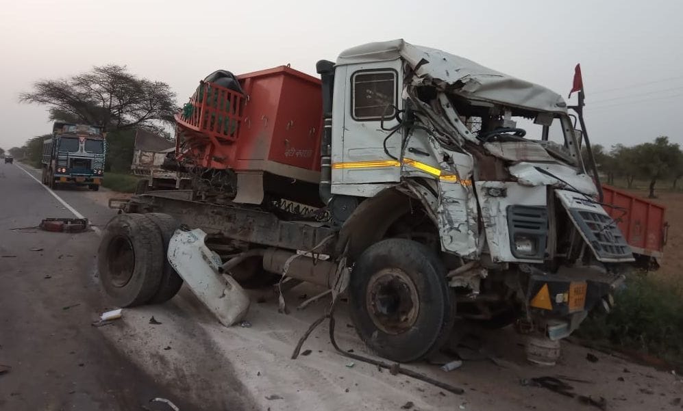 Driver dies in collision between two trolleys, one injured