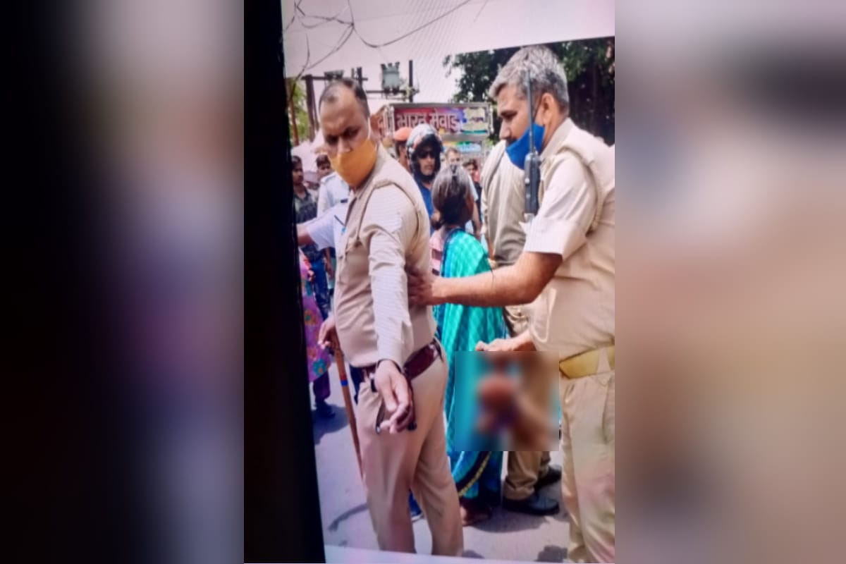 Meerut News: Attacked on Traffic police at Begumpul intersection in city and three accused arrested