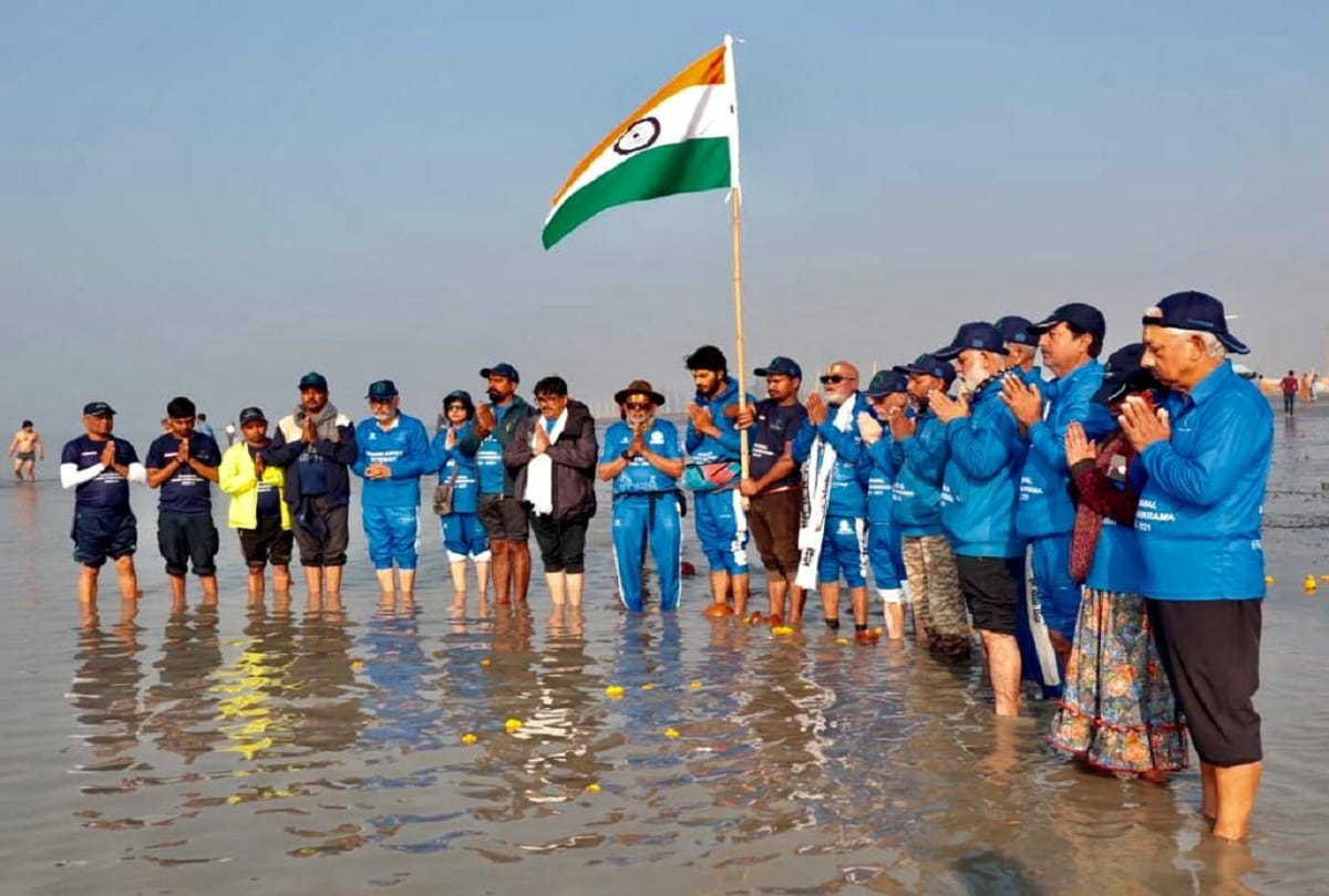 Mundmal parikrama completed amidst controversies, was to be completed in August