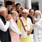 पीएम आवास में जम्मू-कश्मीर के नेताओं से मिले प्रधानमंत्री नरेंद्र मोदी