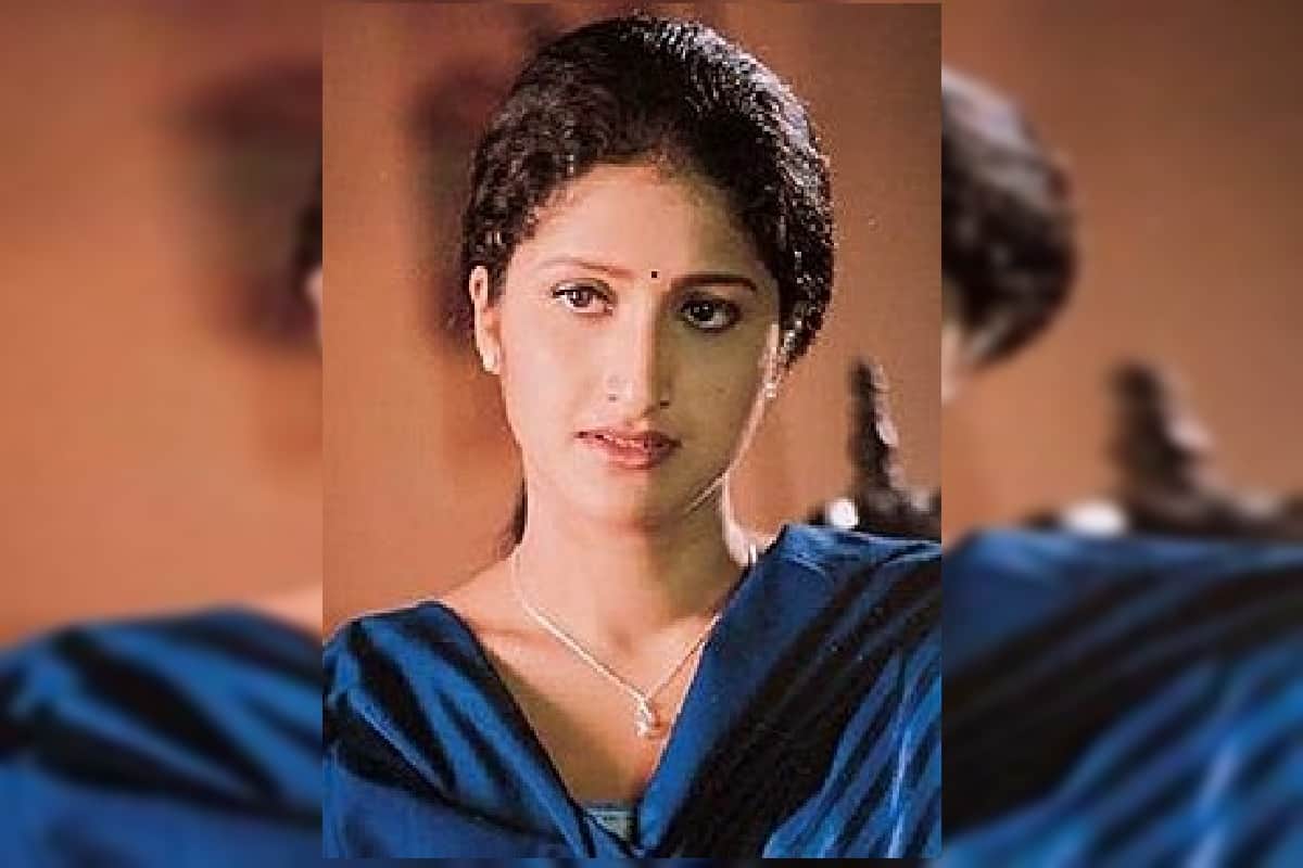 True story behind South Actress Pratyusha death She Commits Suicide With Siddhartha Reddy