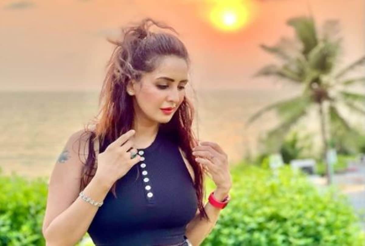 Chahatt khanna is facing financial trouble says I am not getting any roles because i am a mother of two children