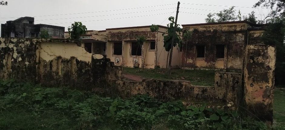Reaching PHC Nausagar is a difficult task