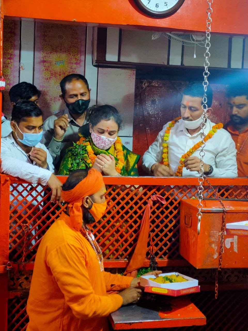 Mulayam's daughter-in-law Aparna made an appearance in Patalpuri, said, if the SP government is formed in 2022, the temple will be renovated again