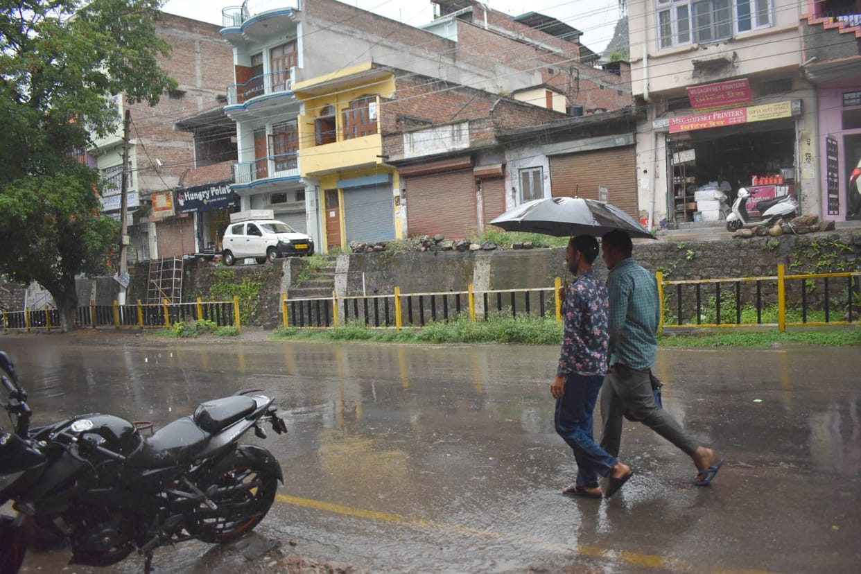 Heavy rain, light turned off due to storm