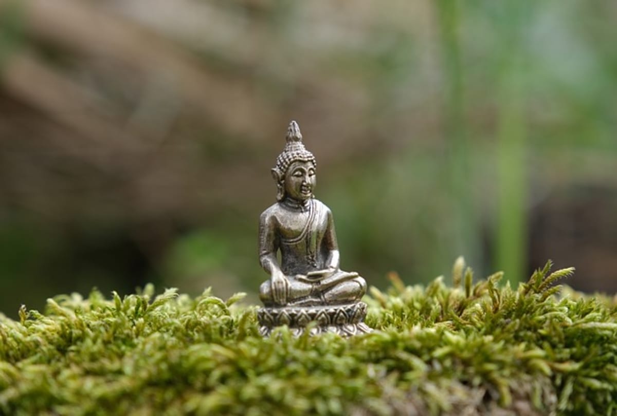 Lord Buddha Jewelry found in Pakistan after heavy rain