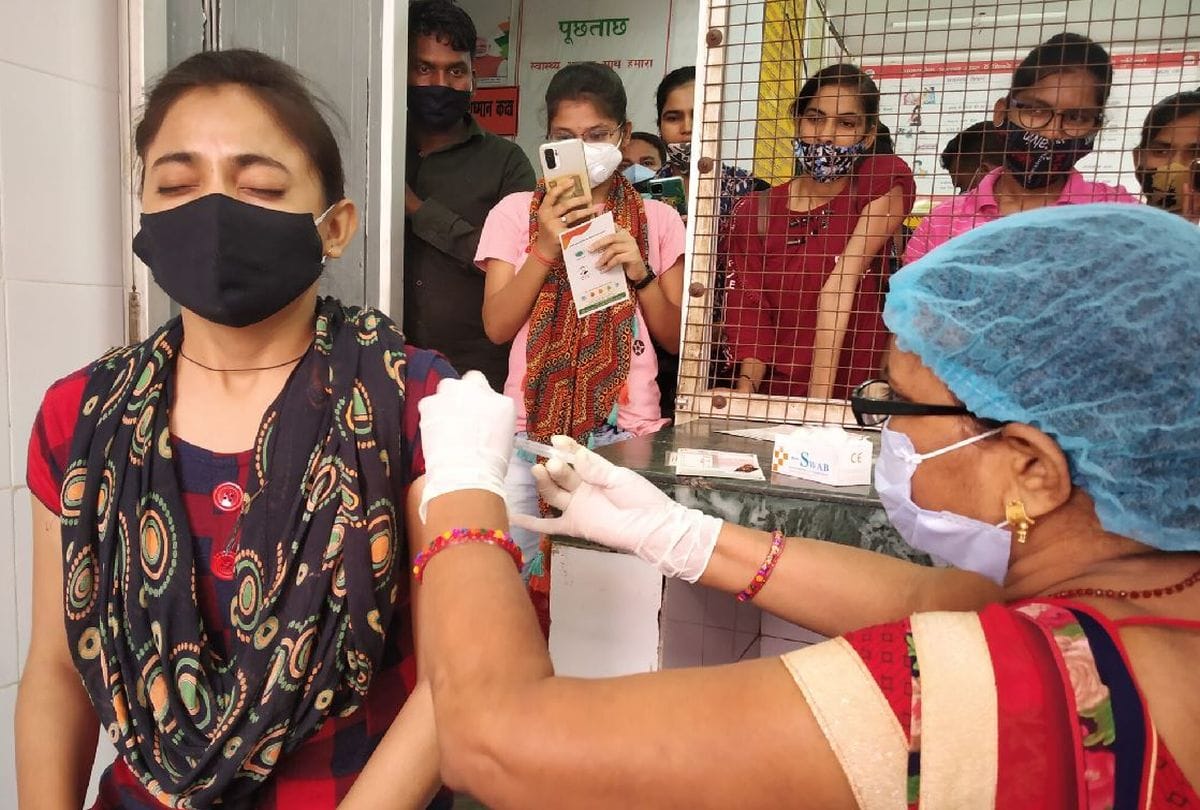 corona Vaccine saves 35 lives in Gorakhpur at BRD medical college