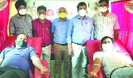 Tribute paid to Kovid martyrs of Railways by donating blood
