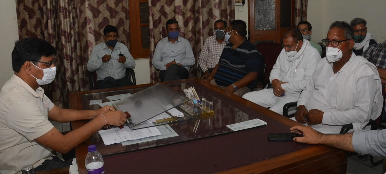 EO surrounded in the municipality for not pending payment