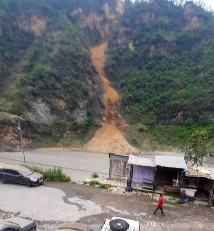 Kali river turned towards India due to landslide, sleepless night of 33 families