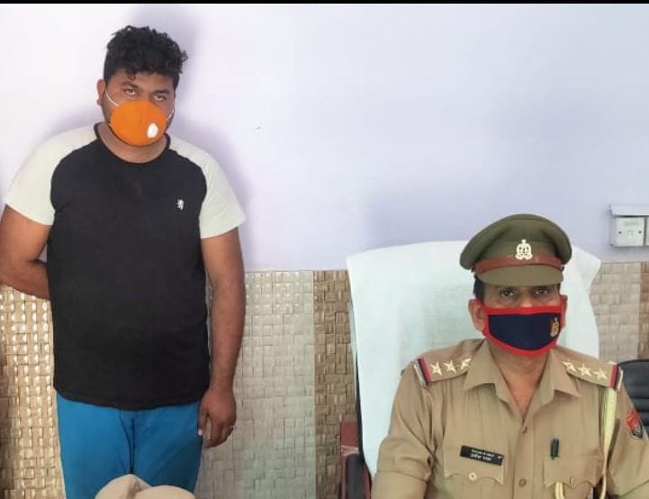 Hathras: Husband accused of trying to burn his wife sent to jail