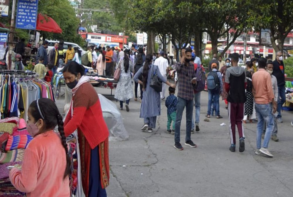 Uttarakhand Unlock News:  Hotels Booking Starts after Tourist Crowd in Nainital Photos