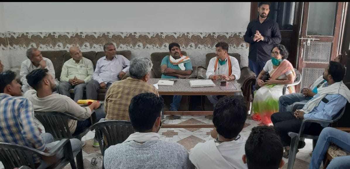 Hathras: Congressmen will go from house to house to tell about the failures of BJP