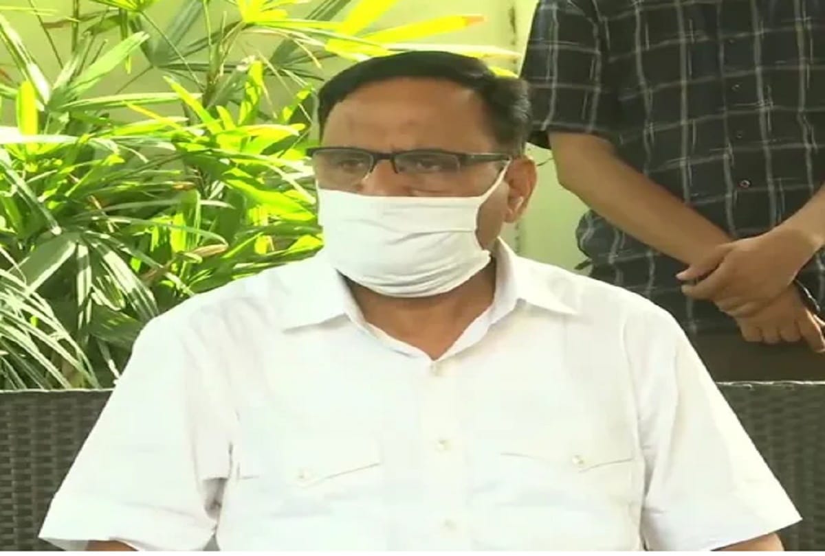 Rajasthan Cong chief whip calls Union minister Shekhawat fugitive, sharp reaction from BJP