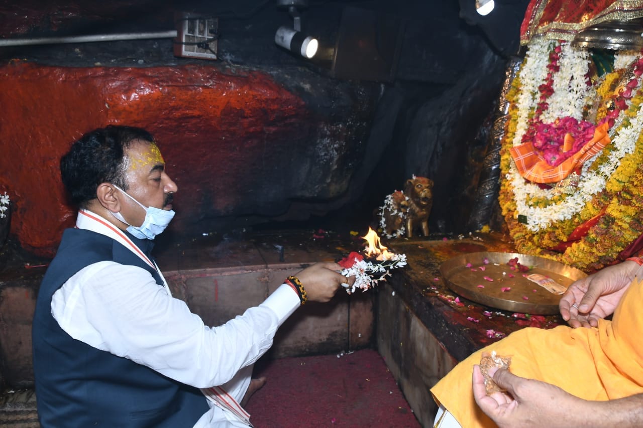 deputy chief minister keshav prasad maurya visit Mirzapur Vindhyachal worship of Ma Vindhyavasini