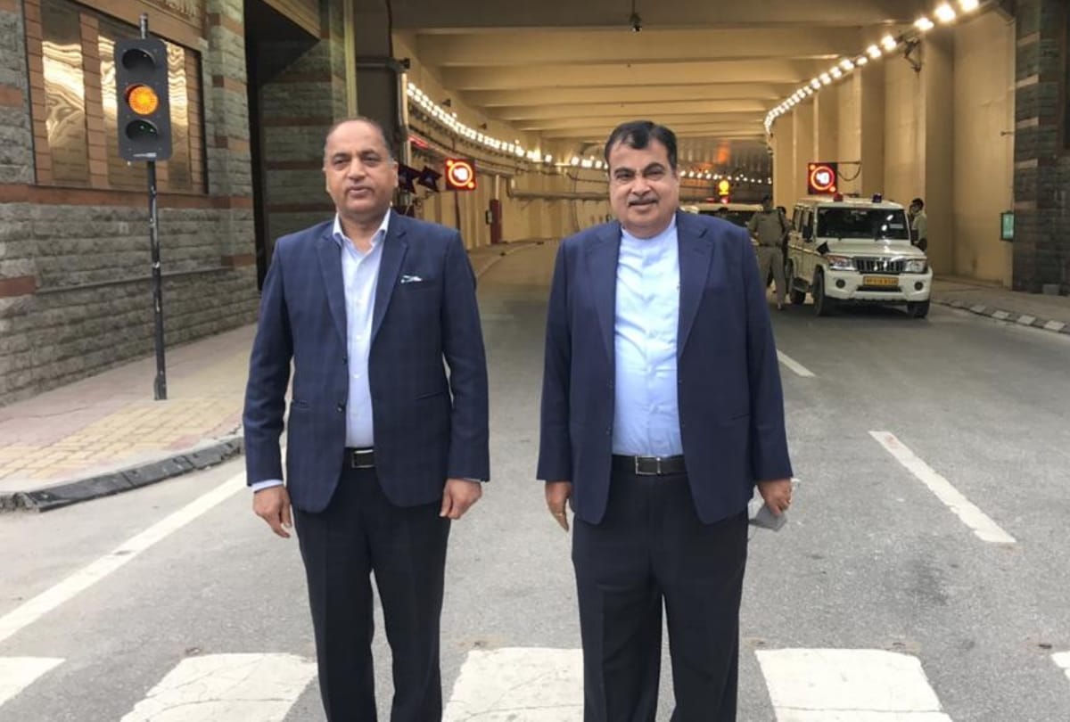 union minister nitin gadkari visited atal tunnel rohtang