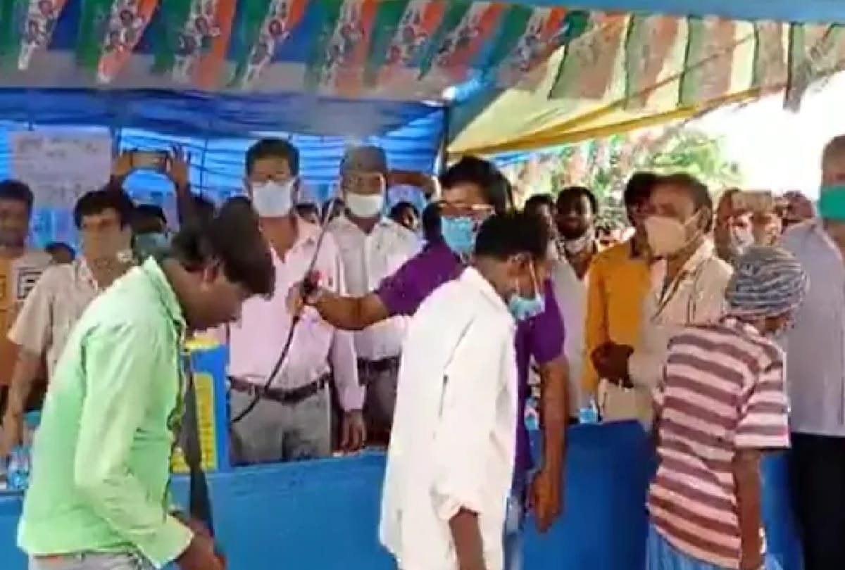 150 BJP workers cleansed with sanitiser to remove BJP virus before joining TMC in birbhum west bengal