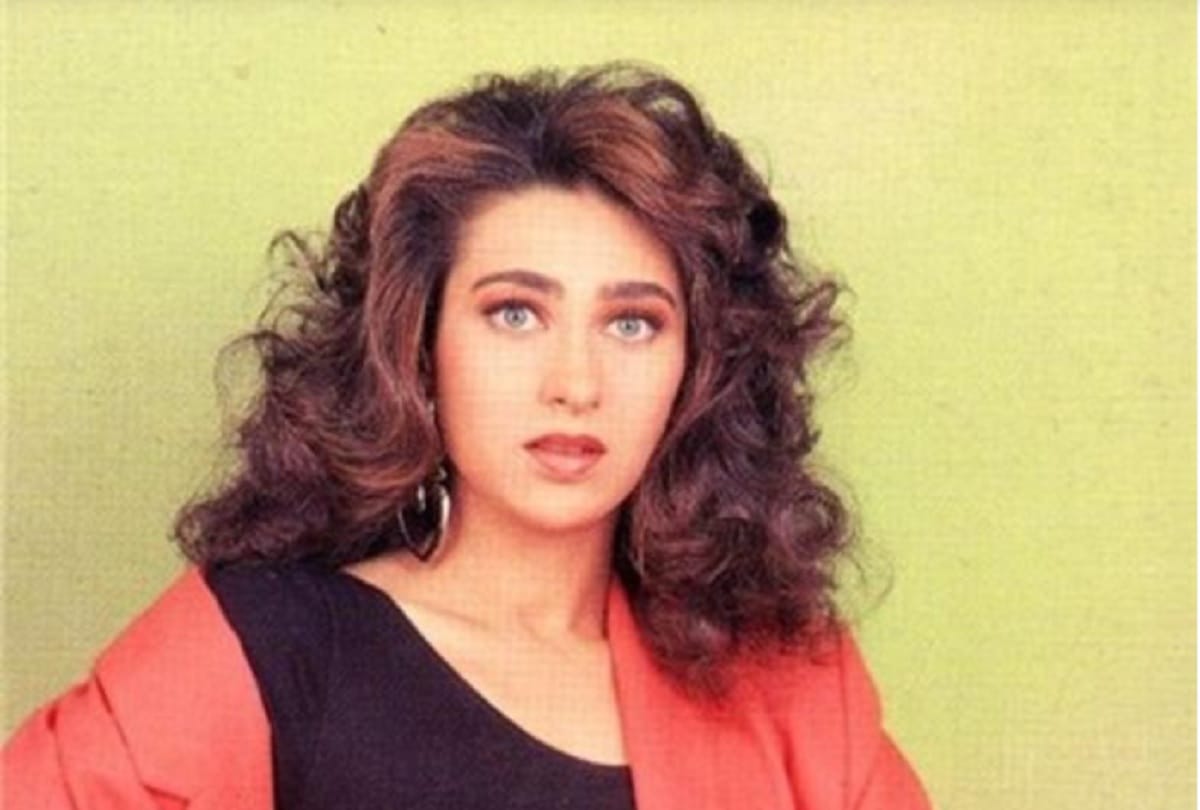 karishma Kapoor looked like her debut days see her beautiful style from childhood to films