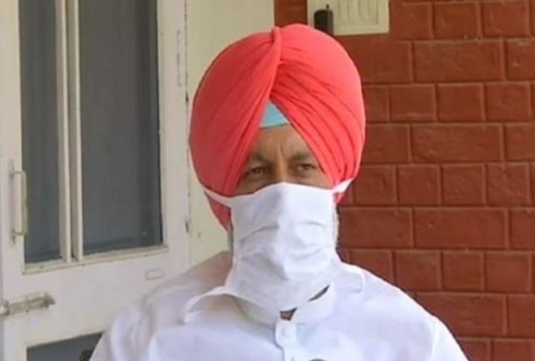 Vaccination affected due to short supply of covid vaccine in Punjab Says Health Minister Balbir Singh Sidhu