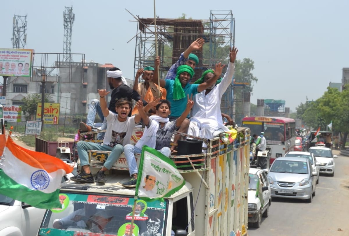 Farmers protest tractor rally reach ghazipur border tikait says in new farm law price will be decided on hunger