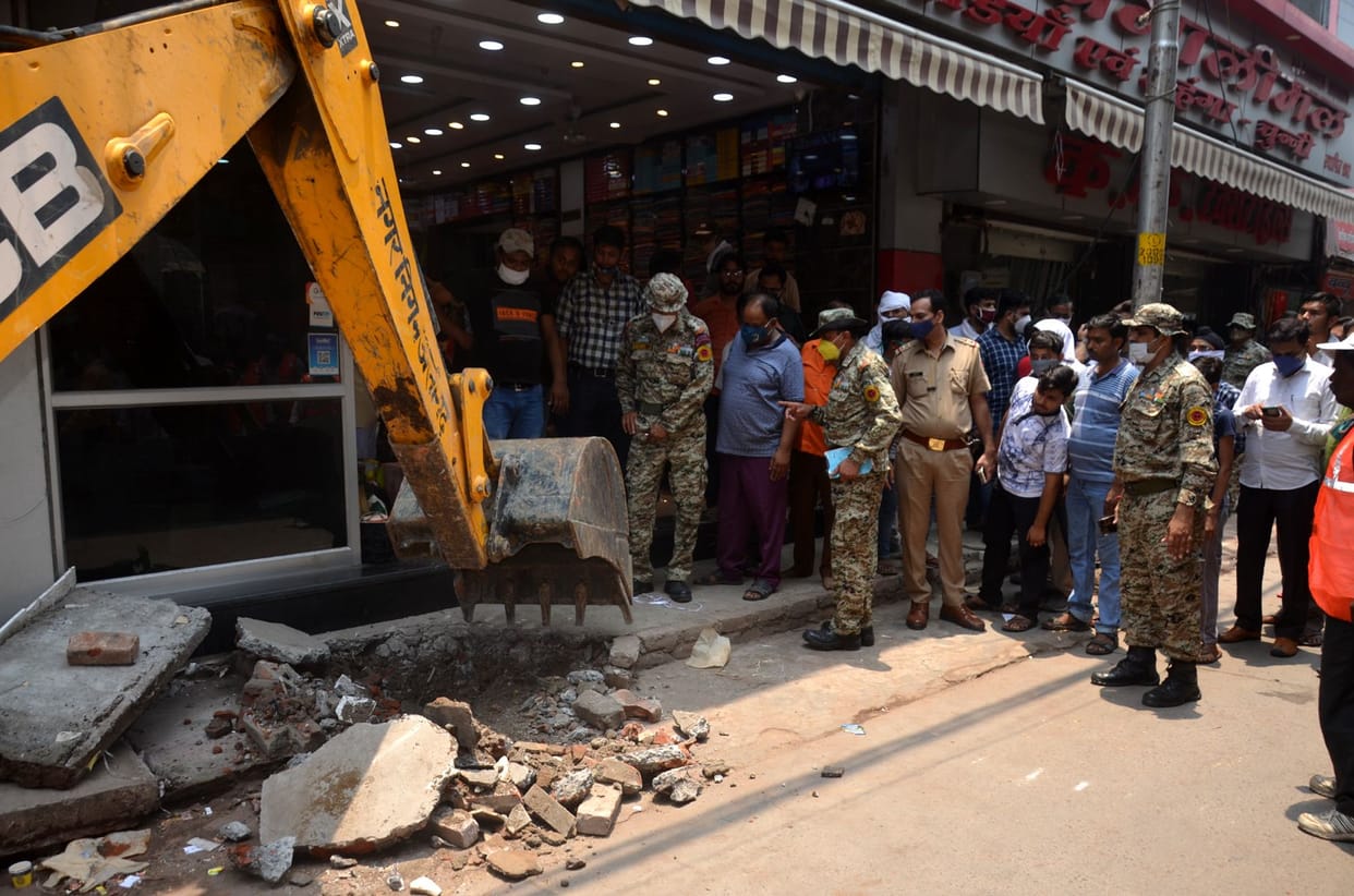 Encroachment removed in textile market