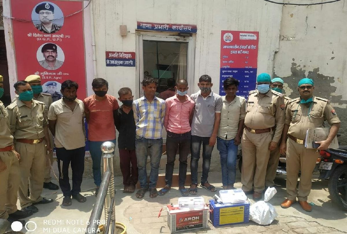 seven thieves arrested in agra