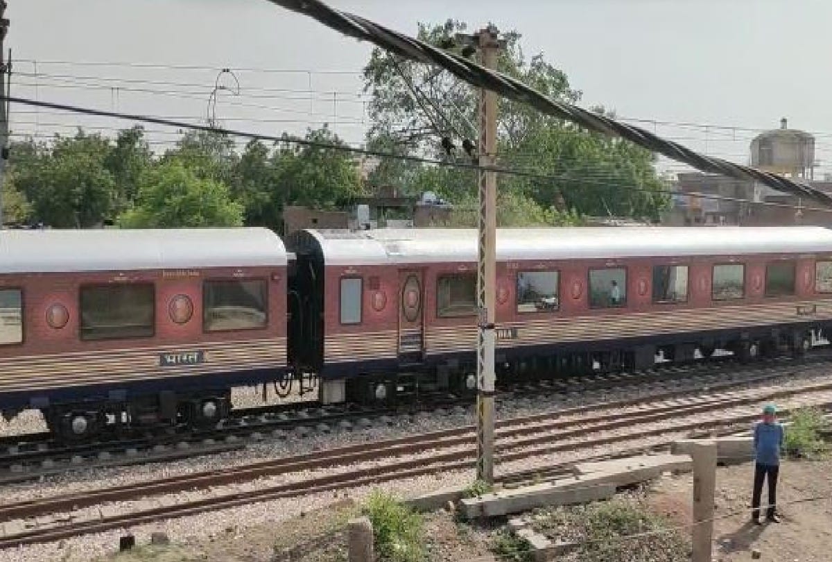 Presidential Special Train Will Goes From Tundla Route High Aleart