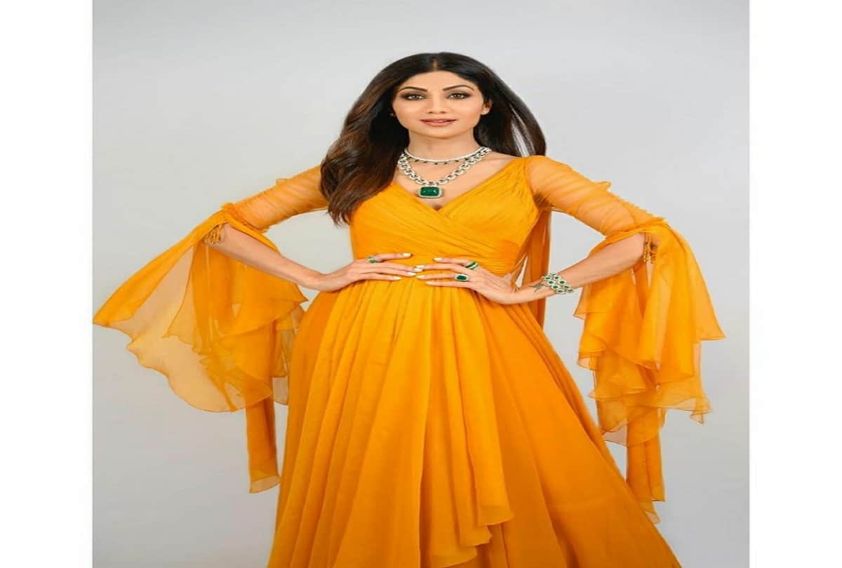 shilpa shetty latest photos in yellow dress