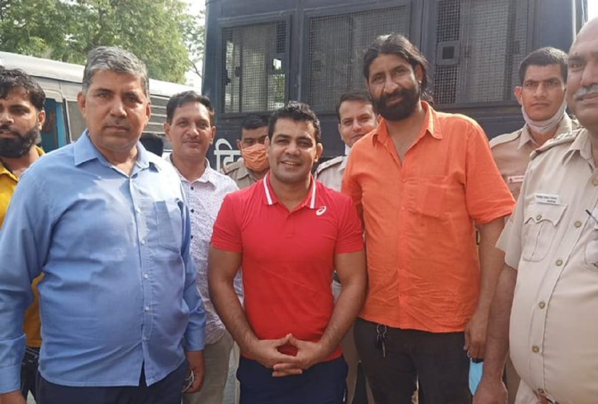Sagar Dhankhar murder case Delhi Police files supplementary charge sheet sushil pehlwan had fired at the dogs