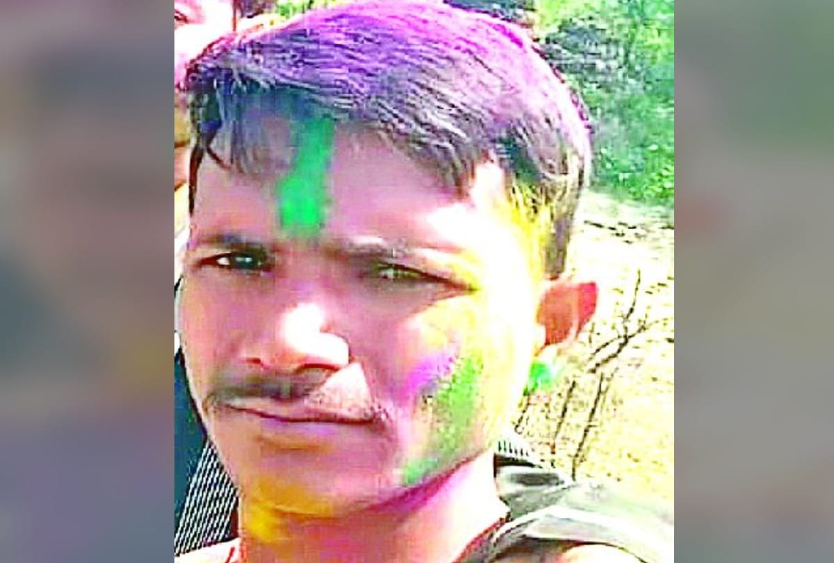 young man shot dead and two injured in Firozabad