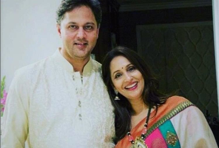 Ashwini Bhave Sex - Ashiwini Bhave Left Bollywood After Marriage Know About Her And She Is -  Entertainment News: Amar Ujala - à¤…à¤¶à¥à¤µà¤¿à¤¨à¥€ à¤­à¤¾à¤µà¥‡:à¤«à¤¿à¤²à¥à¤®à¥€ à¤¦à¥à¤¨à¤¿à¤¯à¤¾ à¤›à¥‹à¤¡à¤¼ à¤…à¤®à¥‡à¤°à¤¿à¤•à¤¾  à¤šà¤²à¥€ à¤—à¤ˆ à¤…à¤•à¥à¤·à¤¯ à¤•à¥