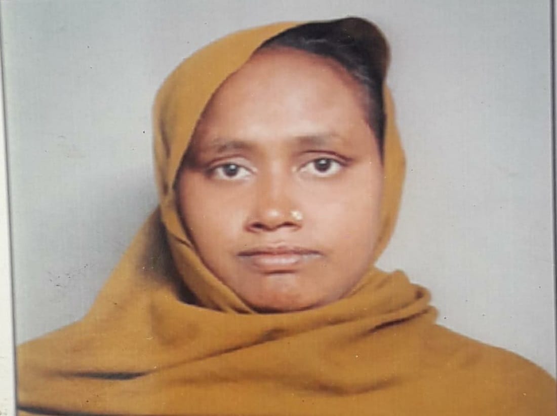 women died in varanasi due to electrocution after current landed in pole people accuse electricity department