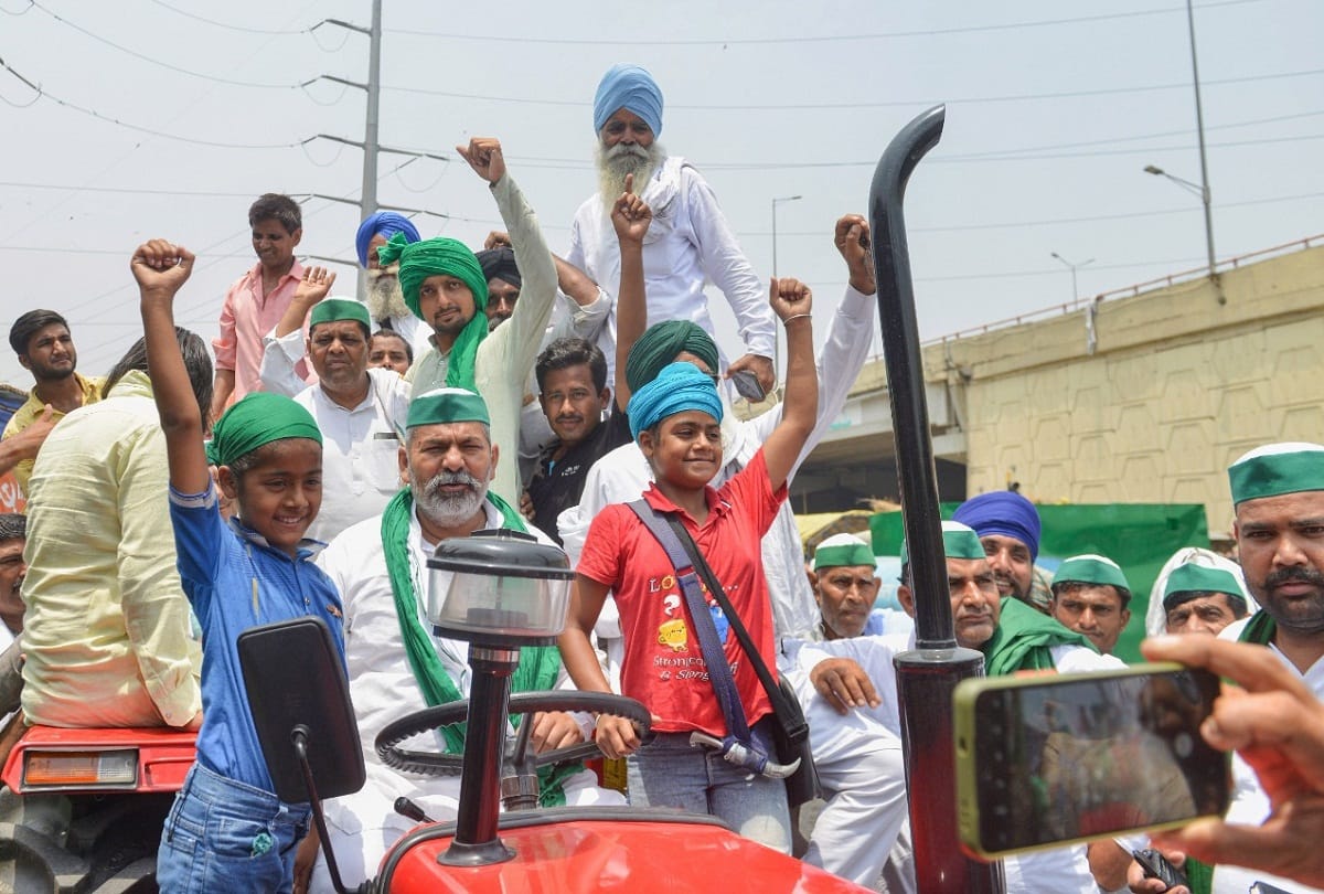 kisan andolan tractor march on July 9 farmers move delhi to meet lg anil baijal traffic jam protest many places