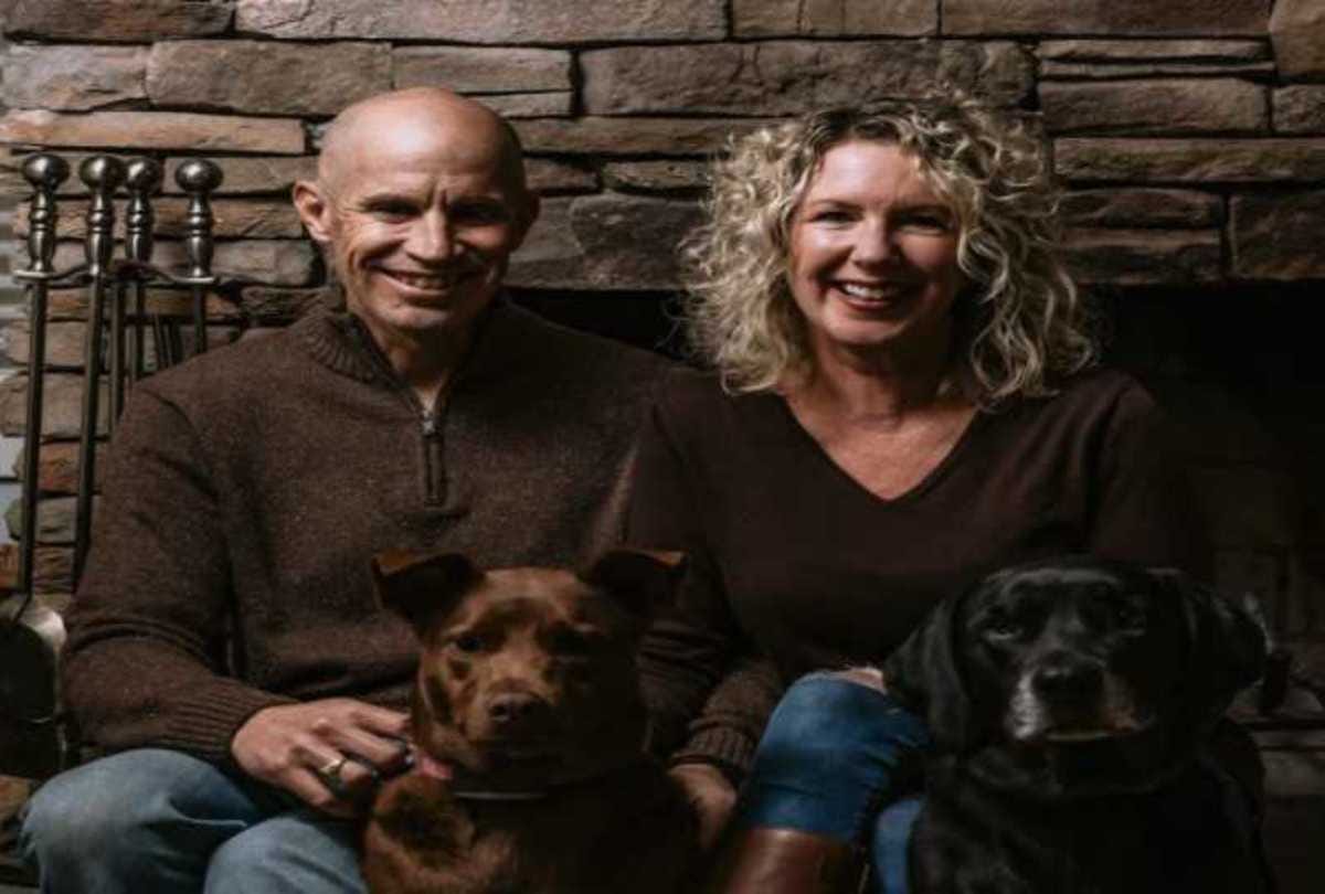 usa alzheimer patient man proposes to wife second time after forgetting they were married
