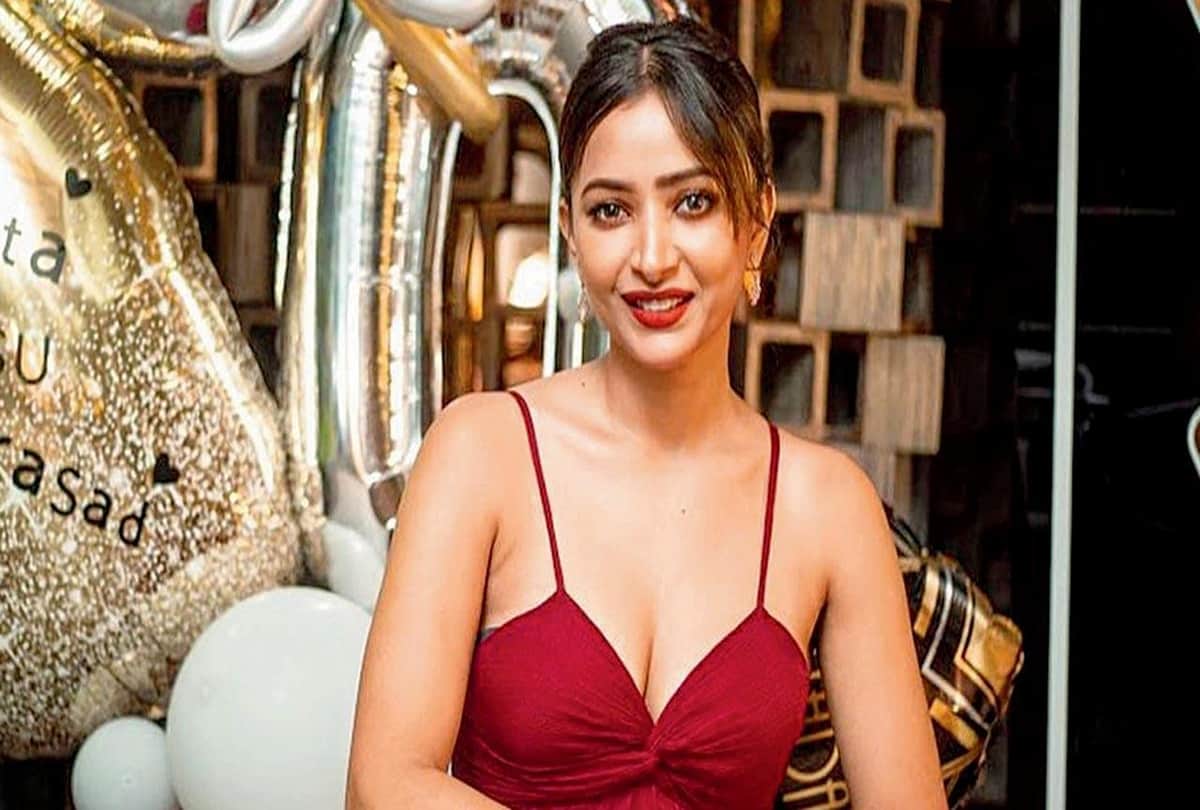 Shweta Basu Prasad speaks to Pankaj Shukla anthology ray forget me not satyajit ray ek Hasina thi