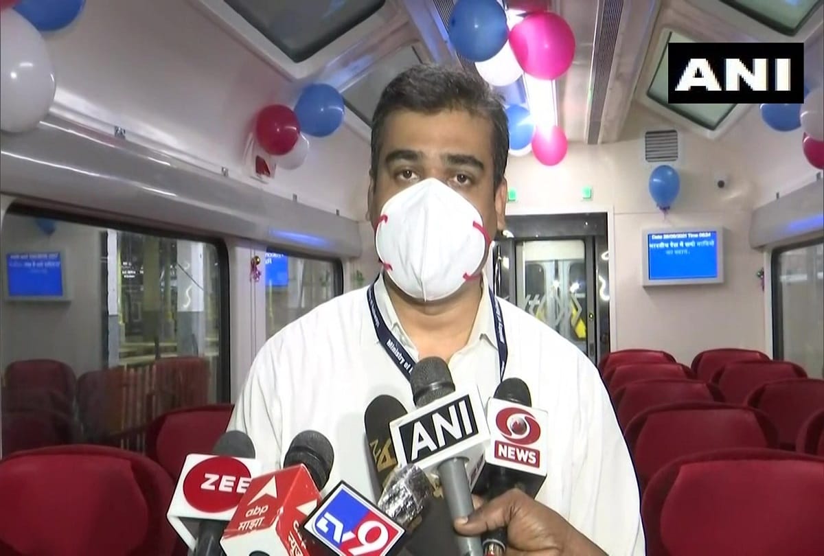 Konkan Railway restores Mumbai-Pune Deccan Express special train services with Vistadome coach
