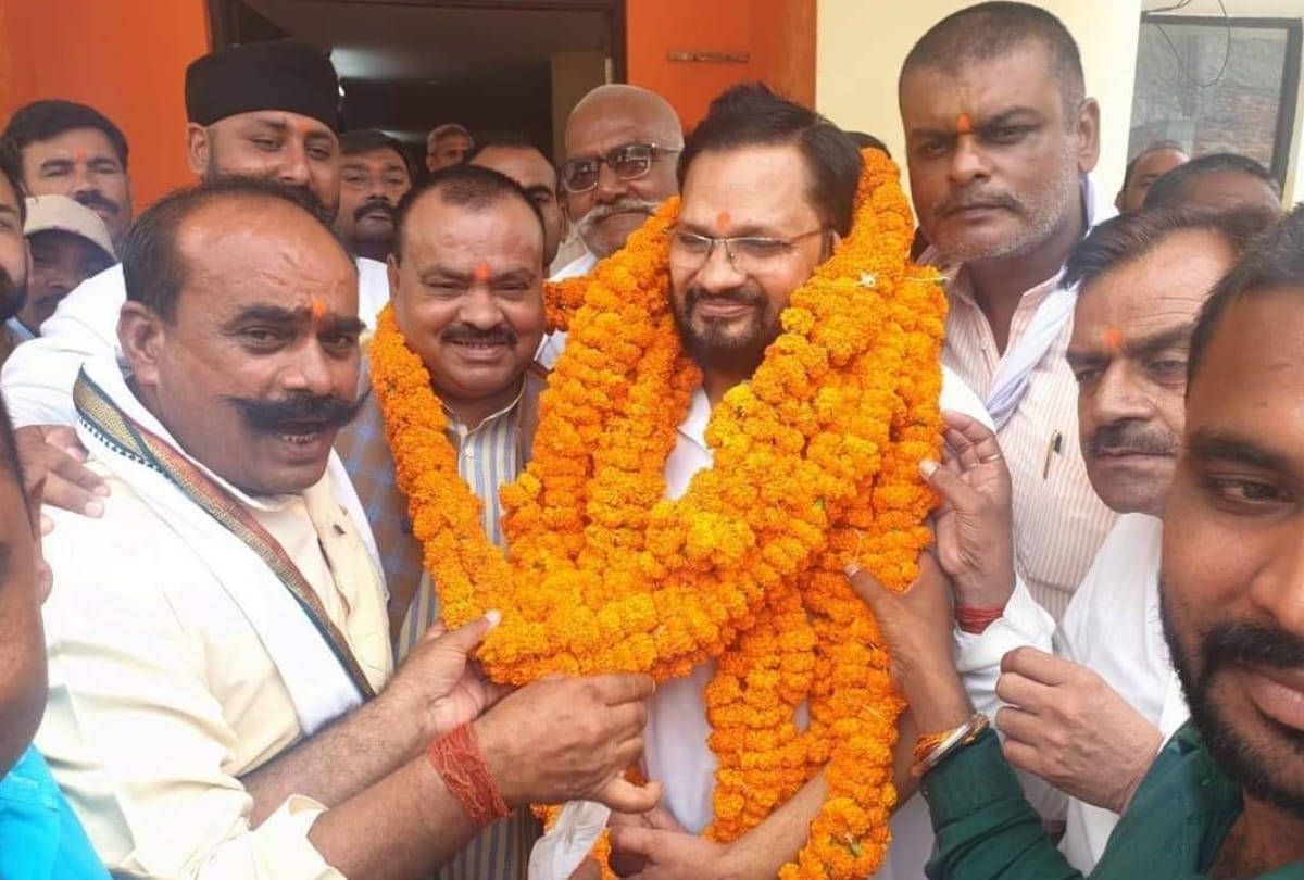 BJP candidate Daddan Mishra wins unopposed in Shravasti.