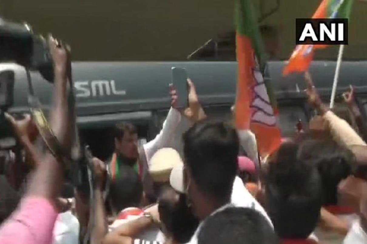 Maharashtra police detain former CM Fadnavis during protest of OBC reservation