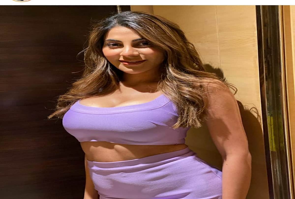 nikki tamboli in lilac outfit worth rupees 3000
